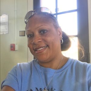 Meet your Posher, Yvette